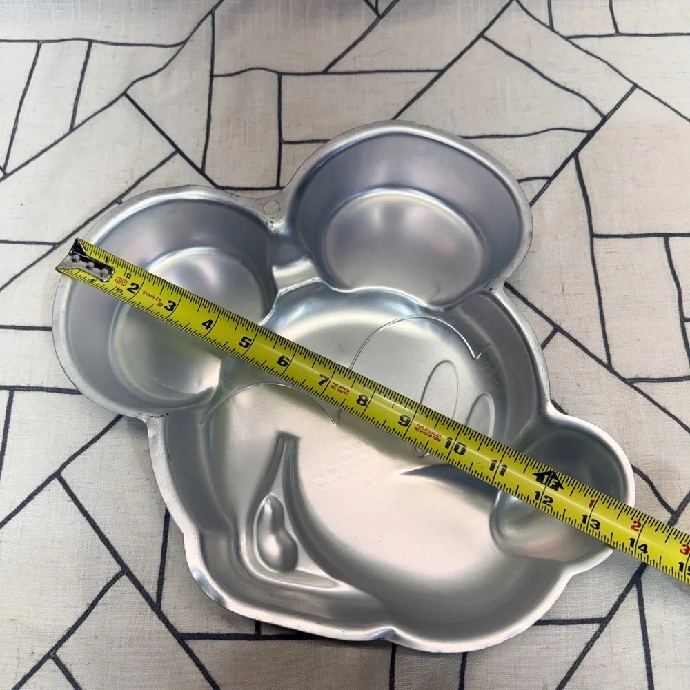 Wilton Mickey Mouse Cake Pan 13